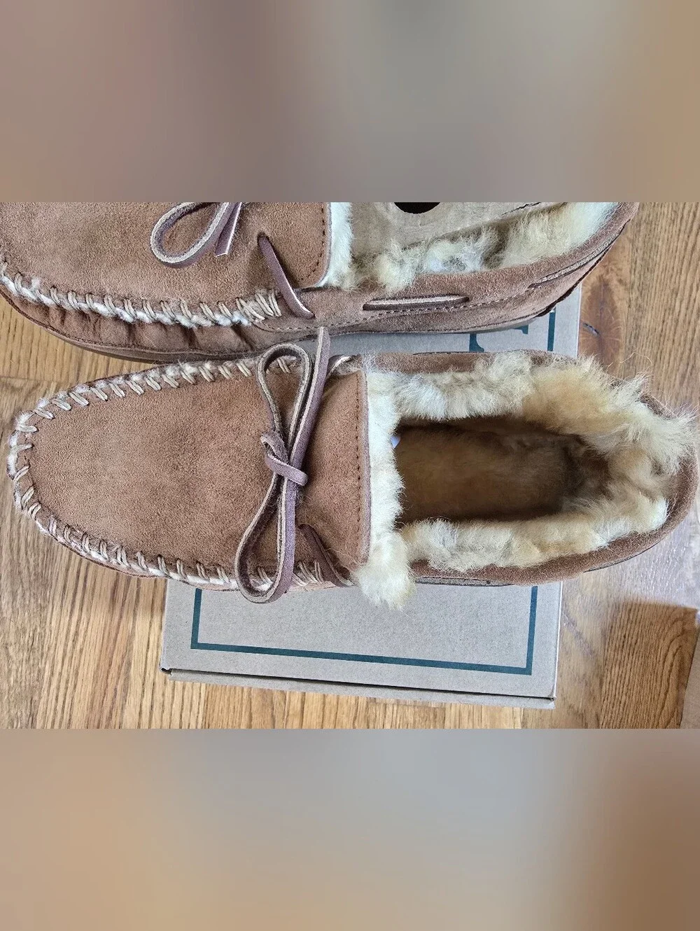 L.L.Bean Kid’s Wicked Good Moccasin Slippers Suede Shearling Size 4 (Big Kid)